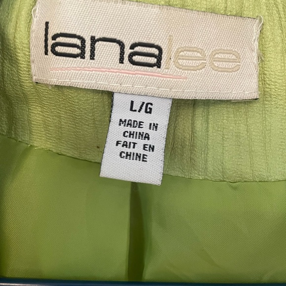 Lana Lee Coat - Picture 2 of 5